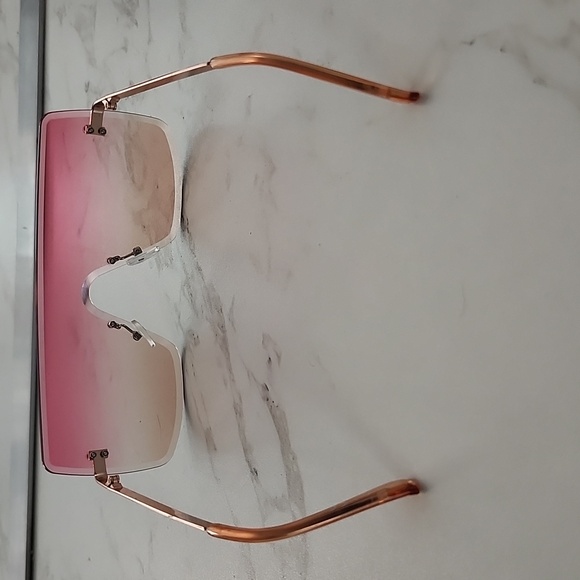 Aldo Ocorenna Womens Sunglasses - Picture 2 of 4